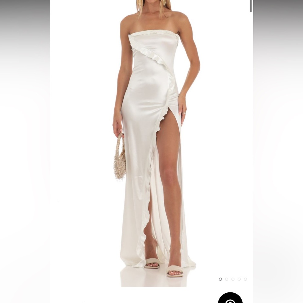 Lucy in the Sky Elegant White Strapless Dress